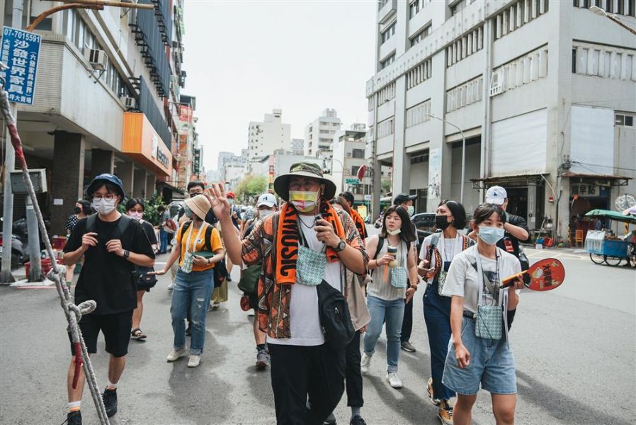 2022高雄「埕市鹽遊會」9月鹽埕登場!集結散步導覽、音樂演出、實境解謎破關活動 2022高雄「埕市鹽遊會」9月鹽埕登場!集結散步導覽、音樂演出、實境解謎破關活動